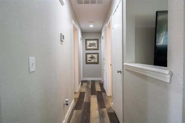 Photo 8 — 12621 Peppertree Place, Oklahoma City, OK 73142