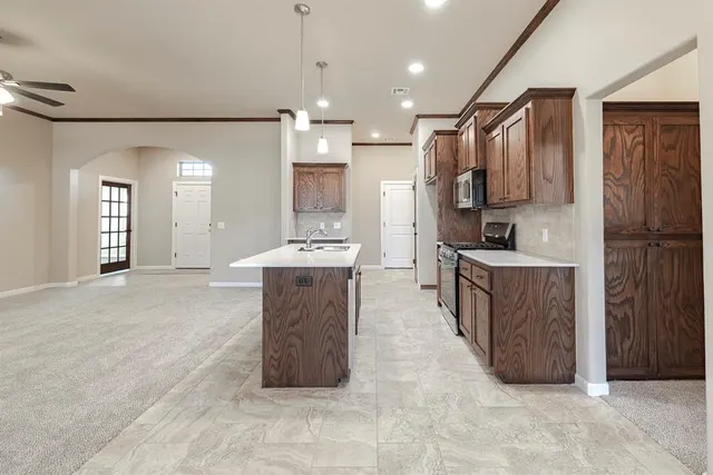 Photo 8 — 1927 W Flintlock Way, Mustang, OK 73064