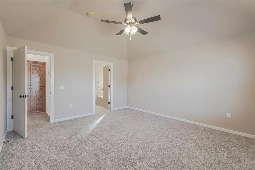 Photo 16 — 1927 W Flintlock Way, Mustang, OK 73064