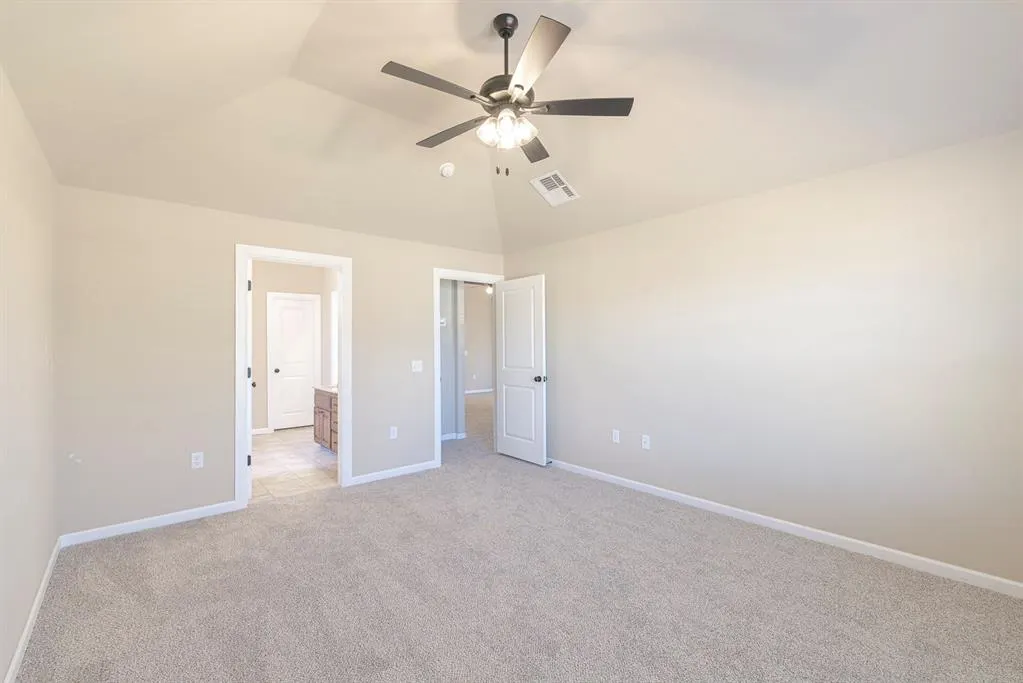 Photo 14 — 1923 W Flintlock Way, Mustang, OK 73064