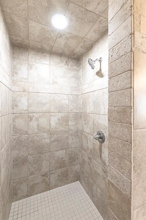 Photo 19 — 1923 W Flintlock Way, Mustang, OK 73064