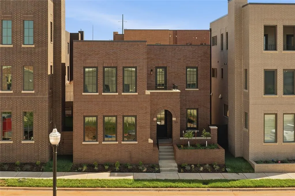 Front exterior — 505 NE 1st Terrace, Oklahoma City, OK 73104