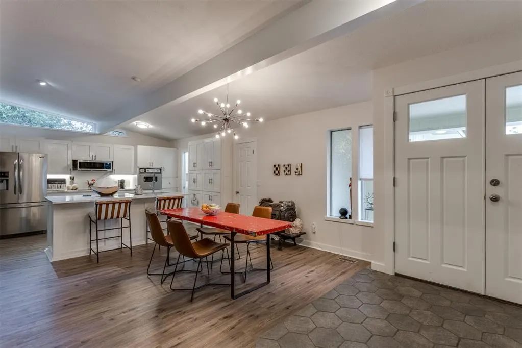 Photo 9 — 4320 NW 61st Terrace, Oklahoma City, OK 73112