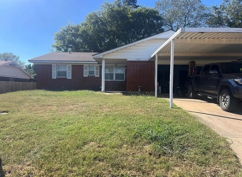 Front exterior — 102 Larry Lane, Pauls Valley, OK 73075