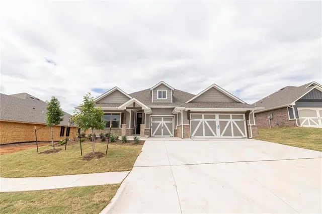 Photo 2 — 9009 Stark Street, Edmond, OK 73007