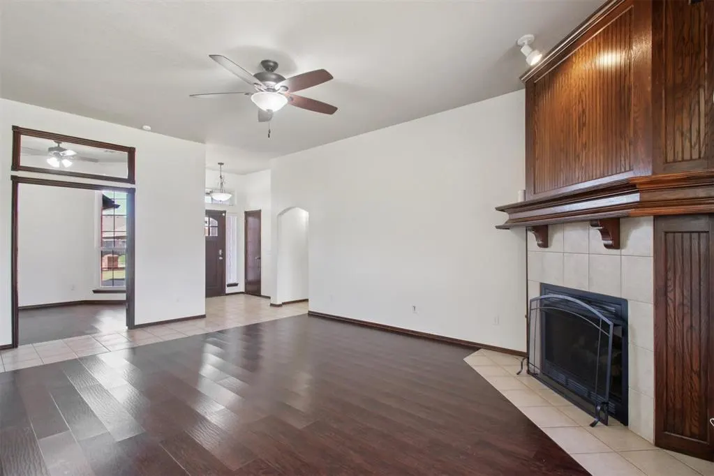 Photo 5 — 4812 Millstone Drive, Oklahoma City, OK 73179
