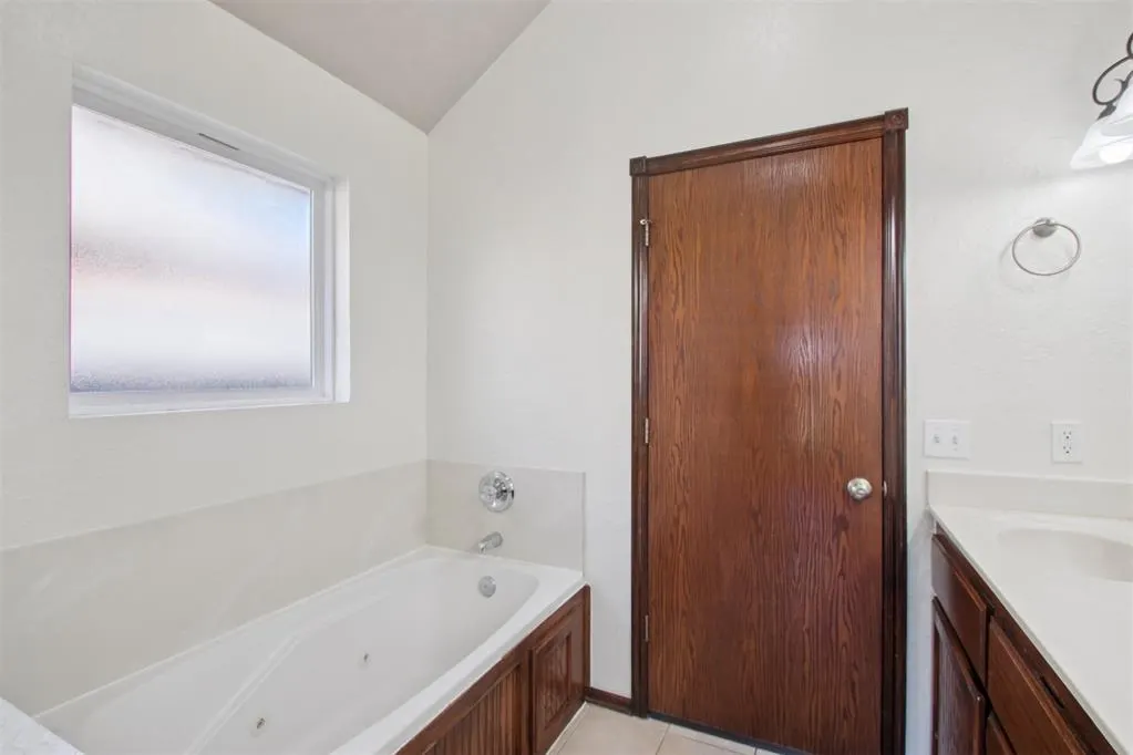 Photo 22 — 4812 Millstone Drive, Oklahoma City, OK 73179