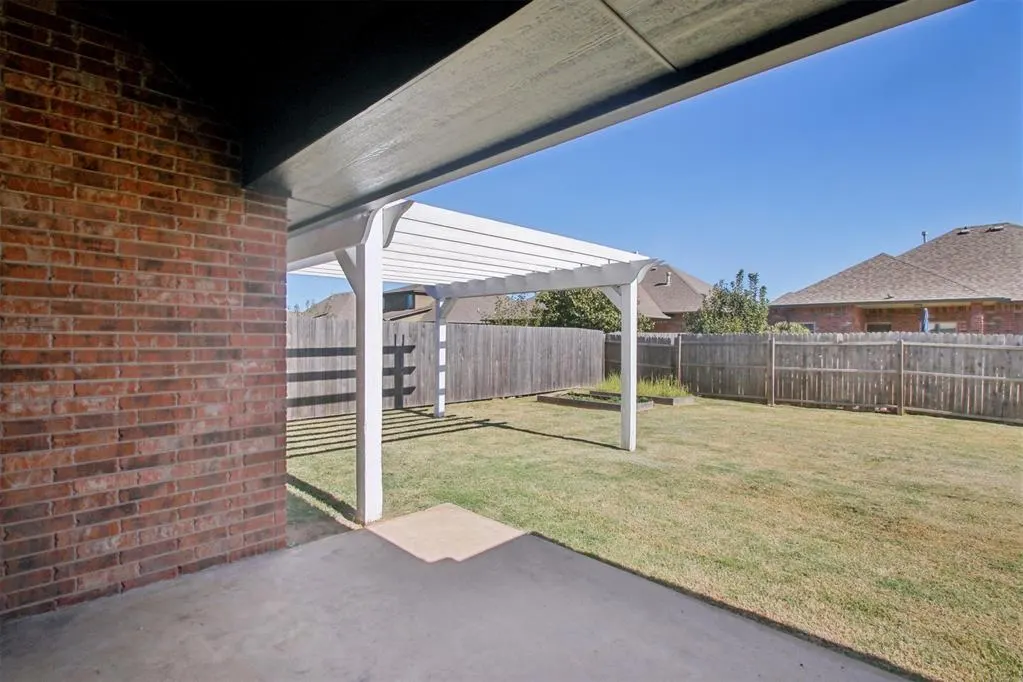 Photo 32 — 4812 Millstone Drive, Oklahoma City, OK 73179
