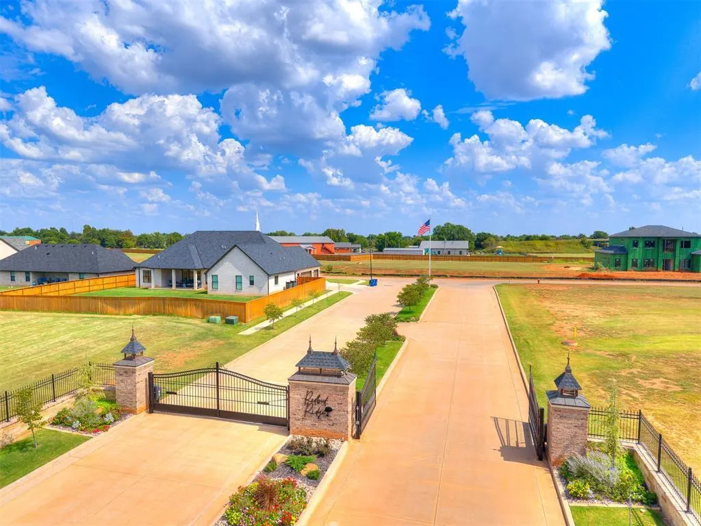 Front exterior — 3508 Scissortail Lane, Chickasha, OK 73018