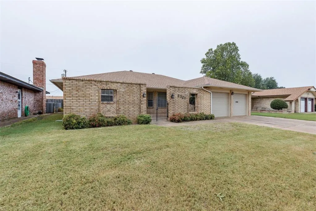 Photo 4 — 3321 N Ridgewood Drive, Midwest City, OK 73110