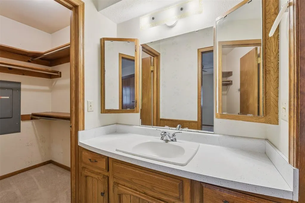 Photo 25 — 3321 N Ridgewood Drive, Midwest City, OK 73110
