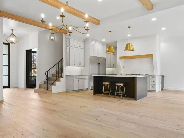 Photo 5 — 13400 Cedar Pointe Drive, Oklahoma City, OK 73131