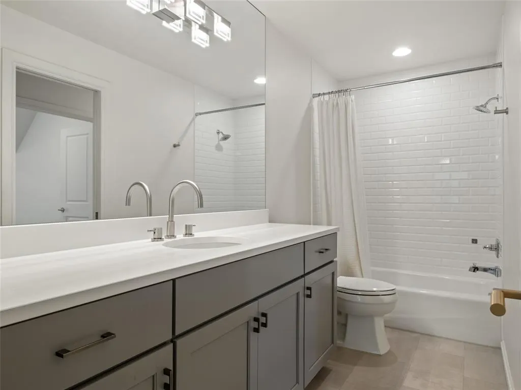Photo 35 — 13400 Cedar Pointe Drive, Oklahoma City, OK 73131