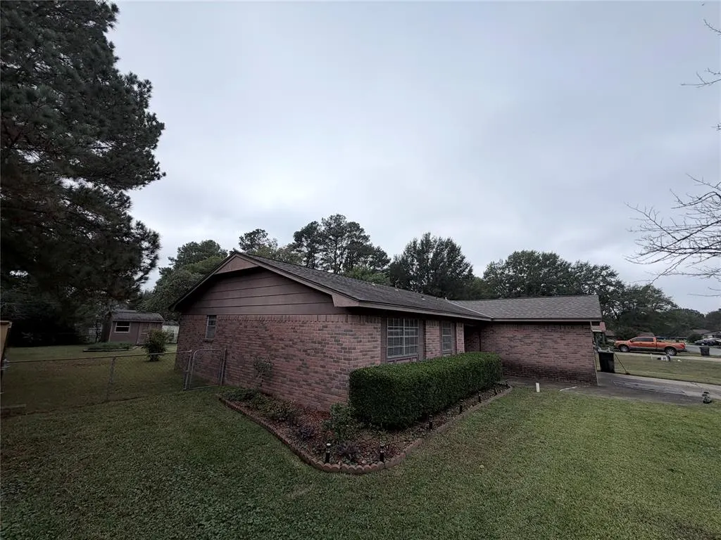 Photo 2 — 1408 Garfield Street, Idabel, OK 74745