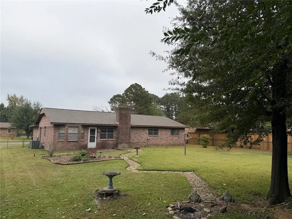 Photo 3 — 1408 Garfield Street, Idabel, OK 74745