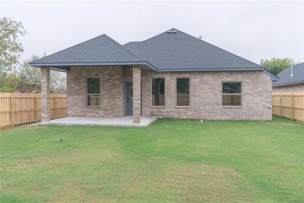 Photo 30 — 325 NW 89th Street, Oklahoma City, OK 73114