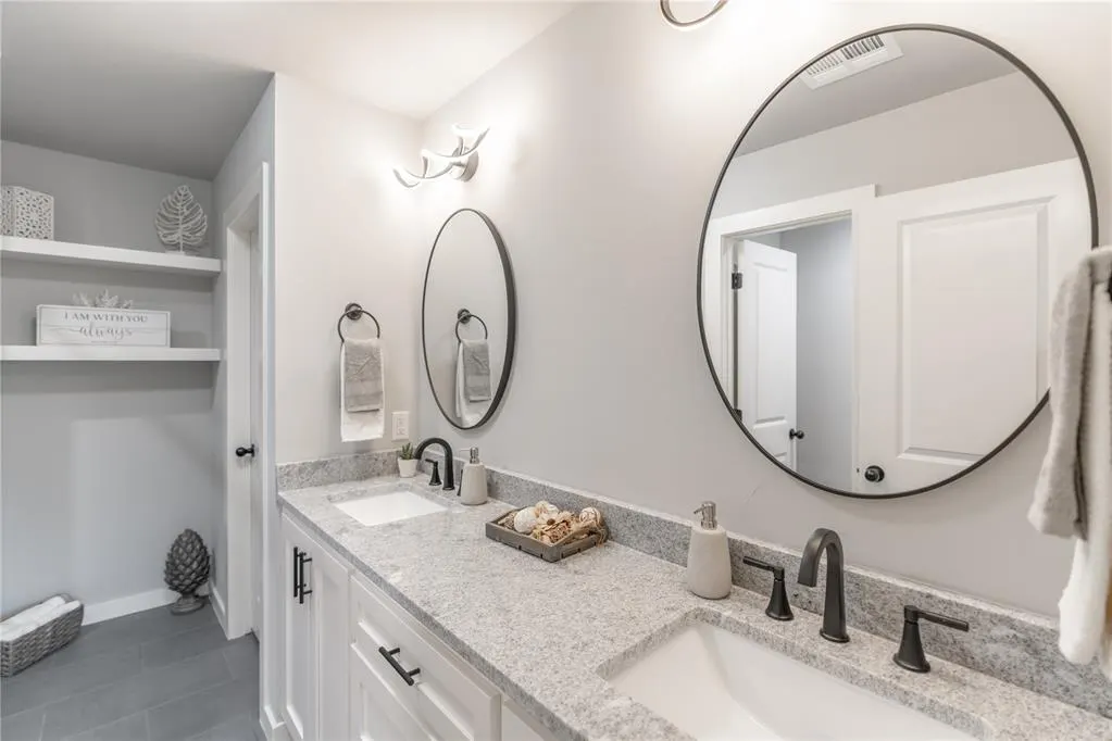 Photo 17 — 329 NW 89th Street, Oklahoma City, OK 73114