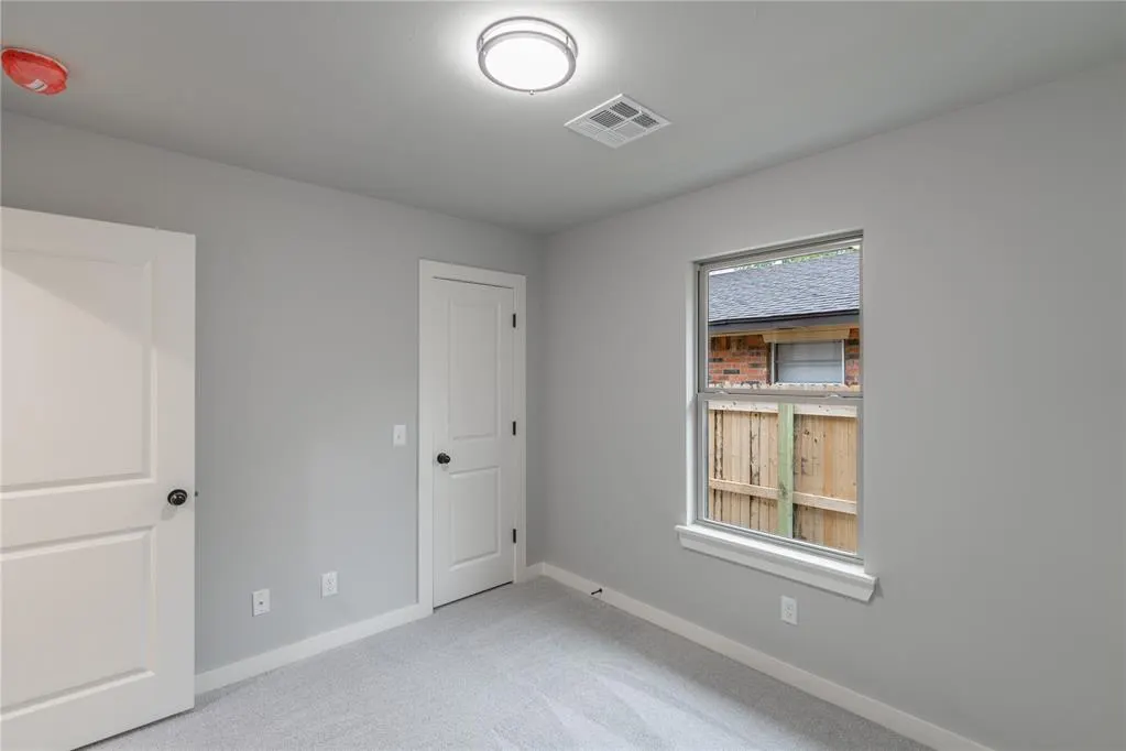 Photo 26 — 329 NW 89th Street, Oklahoma City, OK 73114