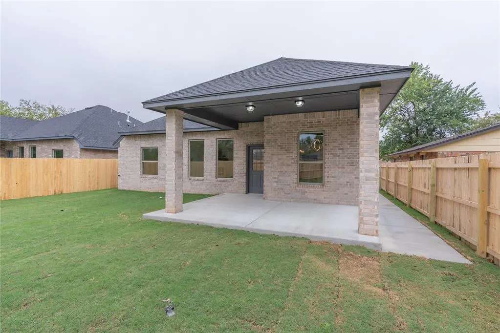 Photo 28 — 329 NW 89th Street, Oklahoma City, OK 73114