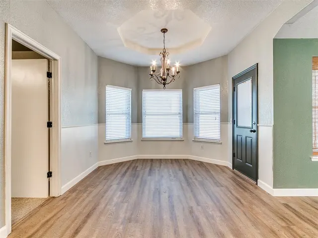 Photo 7 — 617 W Golden Eagle Drive, Norman, OK 73072