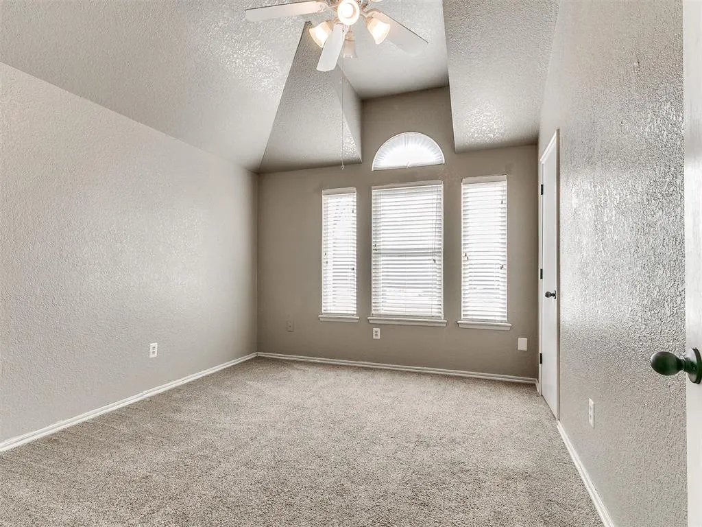 Photo 31 — 617 W Golden Eagle Drive, Norman, OK 73072