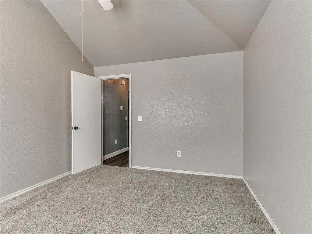 Photo 32 — 617 W Golden Eagle Drive, Norman, OK 73072