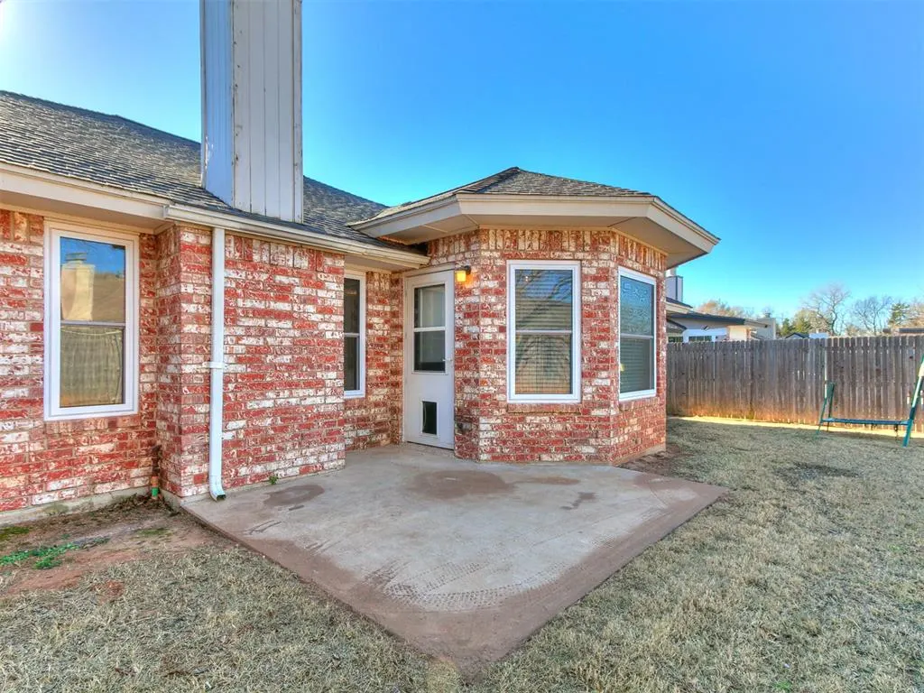 Photo 35 — 617 W Golden Eagle Drive, Norman, OK 73072