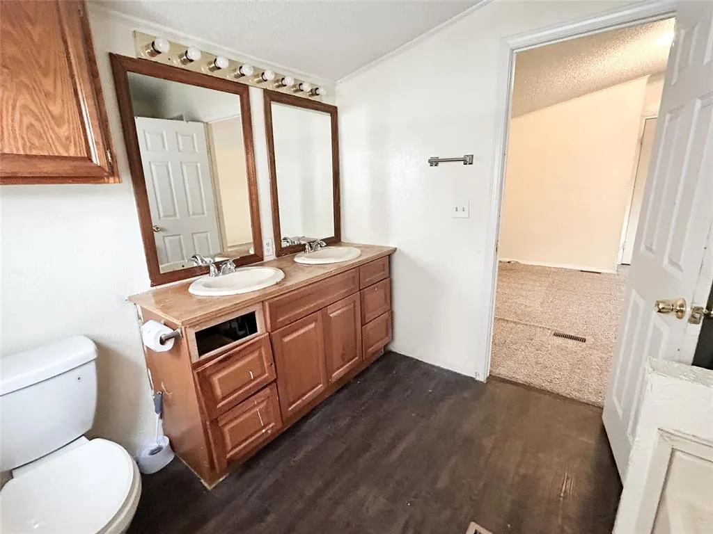 Photo 9 — 35214 County Line Avenue, Blanchard, OK 73010