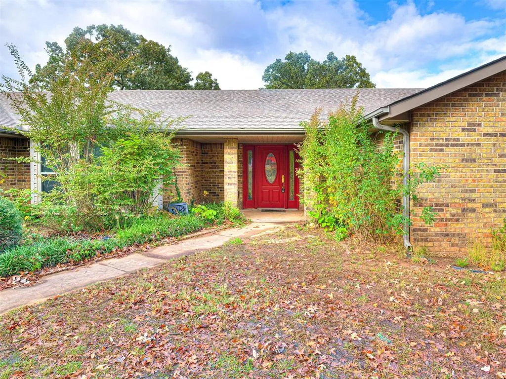 Photo 3 — 36604 Timber Drive, Shawnee, OK 74804