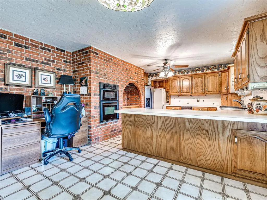 Photo 14 — 36604 Timber Drive, Shawnee, OK 74804