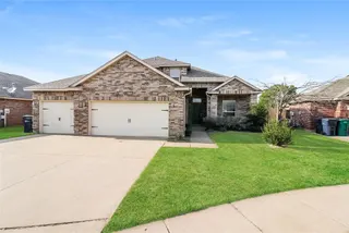 Sold home at 8905 NW 106th Street