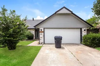 Sold home at 10025 S Linn Avenue
