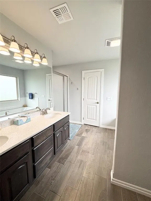 Photo 9 — 19 INTEGRITY Circle, Altus, OK 73521