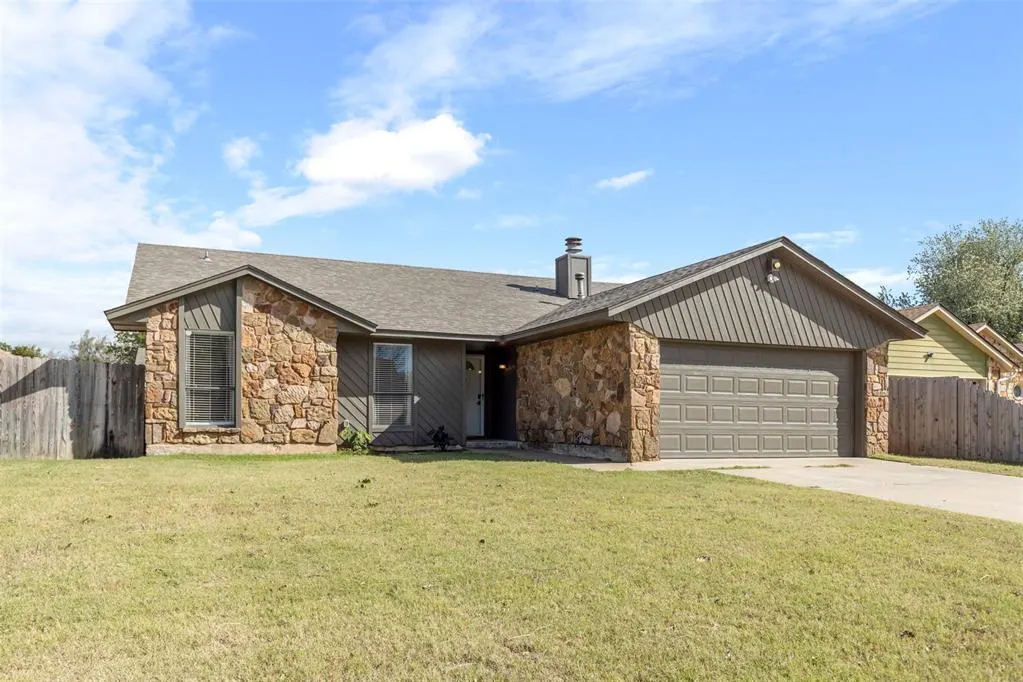 Photo 2 — 1104 Victor Court, Oklahoma City, OK 73130