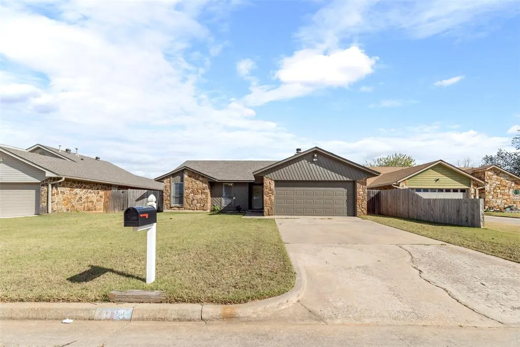 Photo 4 — 1104 Victor Court, Oklahoma City, OK 73130