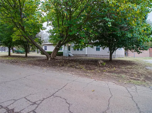 Photo 3 — 20 CLEASON Avenue, Davenport, OK 74026