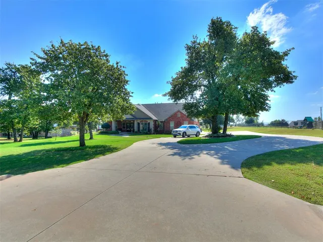 Front exterior — 3316 Fawn Run, Blanchard, OK 73010
