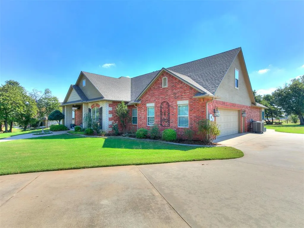Photo 7 — 3316 Fawn Run, Blanchard, OK 73010