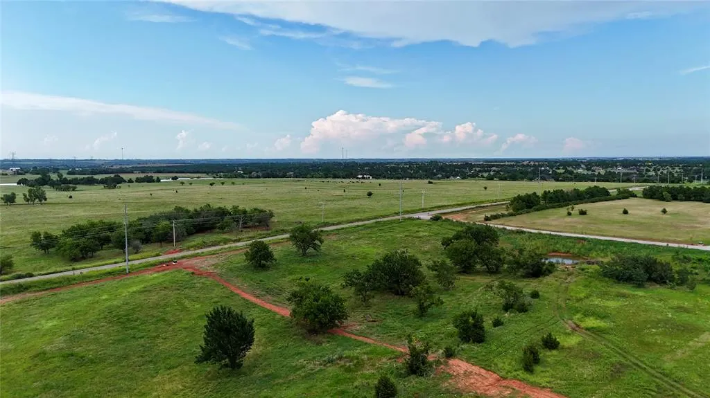 Photo 3 — 3 W Industrial Road, Guthrie, OK 73044