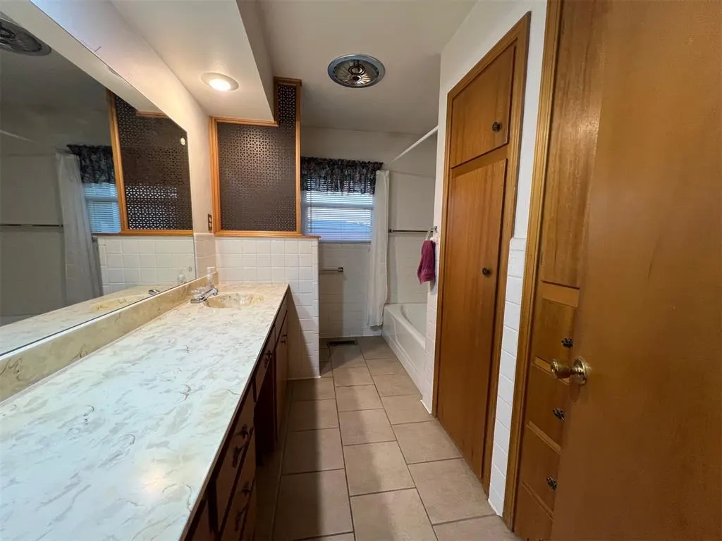 Photo 35 — 409 S Bruce Street, Carnegie, OK 73015