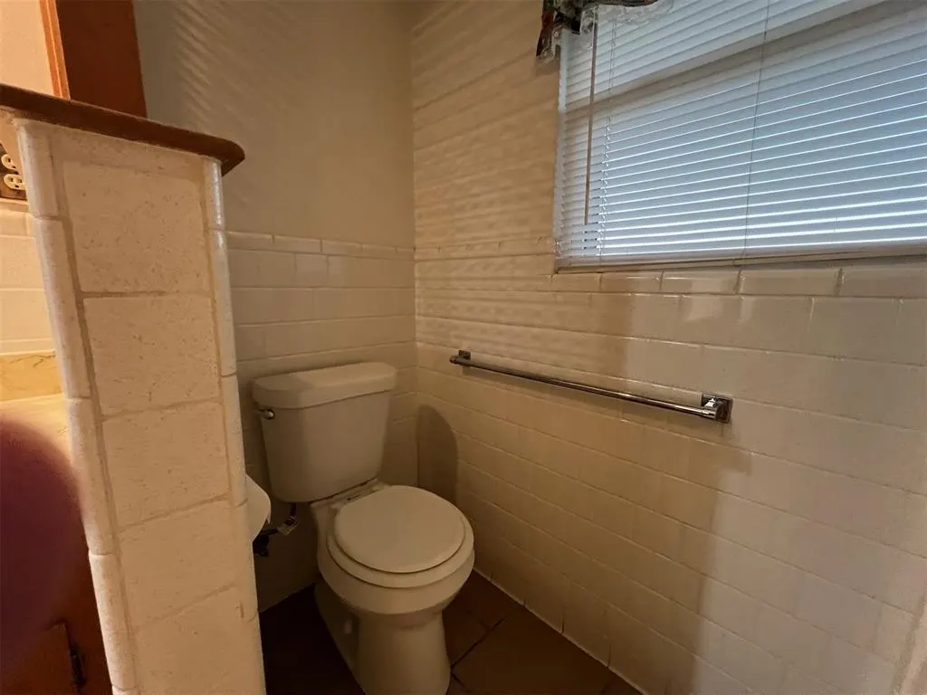 Photo 37 — 409 S Bruce Street, Carnegie, OK 73015