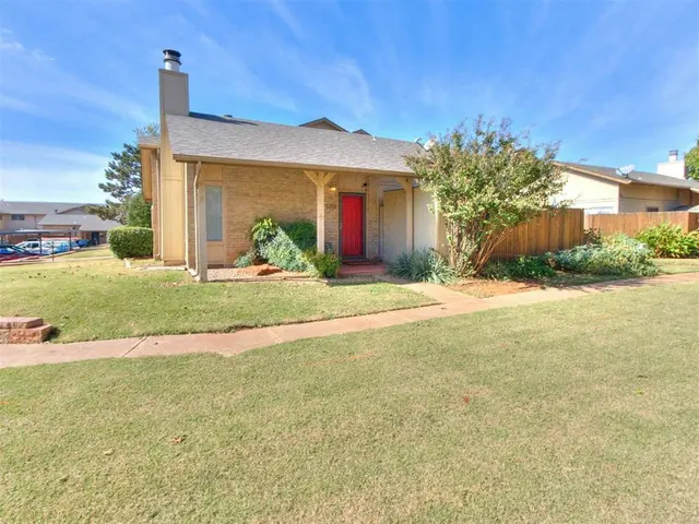 Front exterior — 9701 Hefner Village Boulevard, Oklahoma City, OK 73162