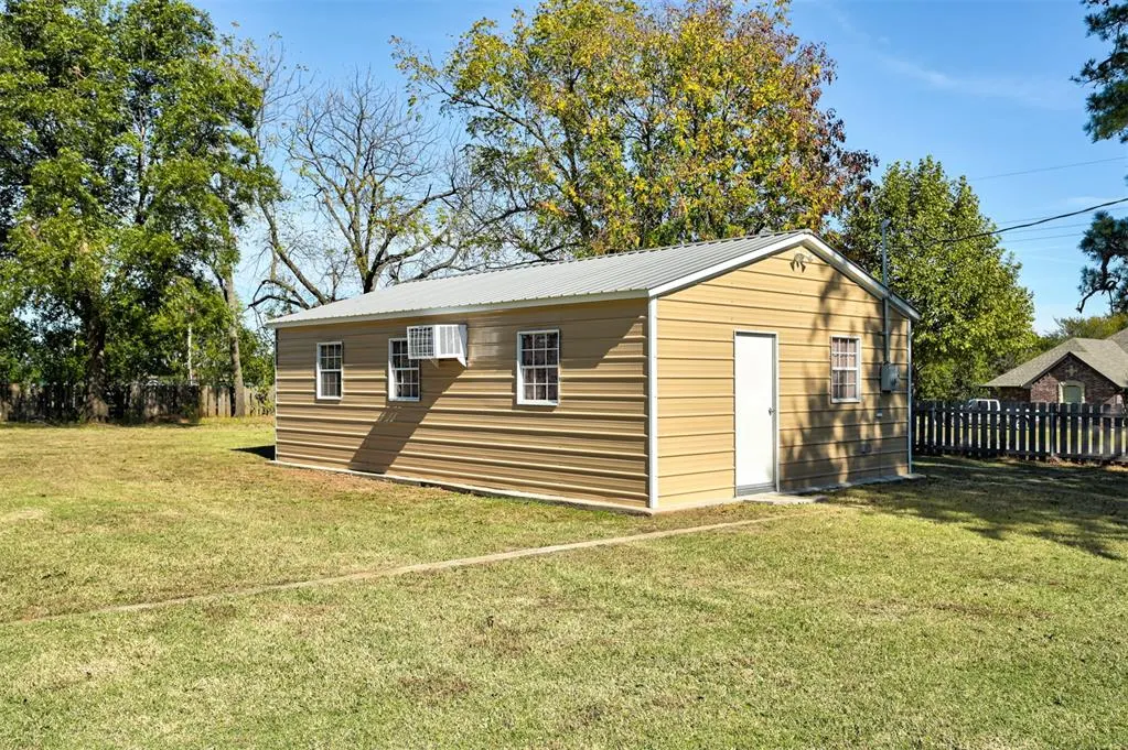 Photo 39 — 2415 NE 98th Street, Oklahoma City, OK 73131