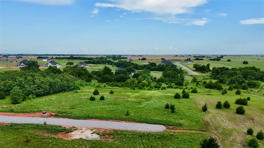 Photo 4 — 9 W Industrial Road, Guthrie, OK 73044