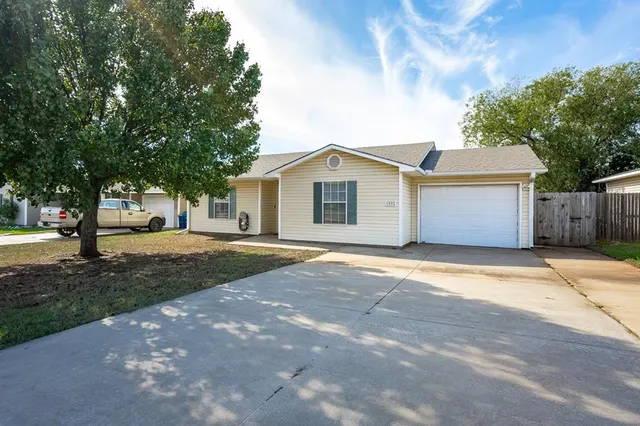 Front exterior — 1502 N Grandview Street, Stillwater, OK 74075
