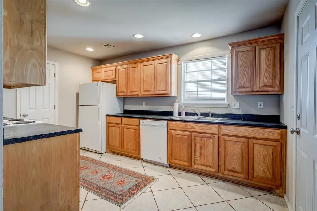 Photo 8 — 1502 N Grandview Street, Stillwater, OK 74075