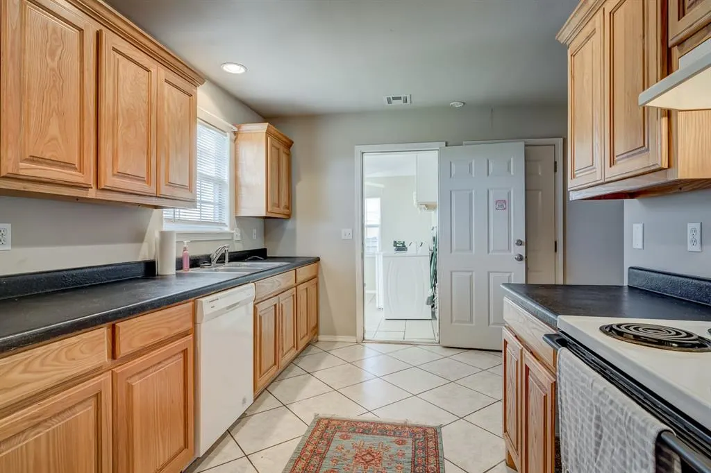Photo 11 — 1502 N Grandview Street, Stillwater, OK 74075