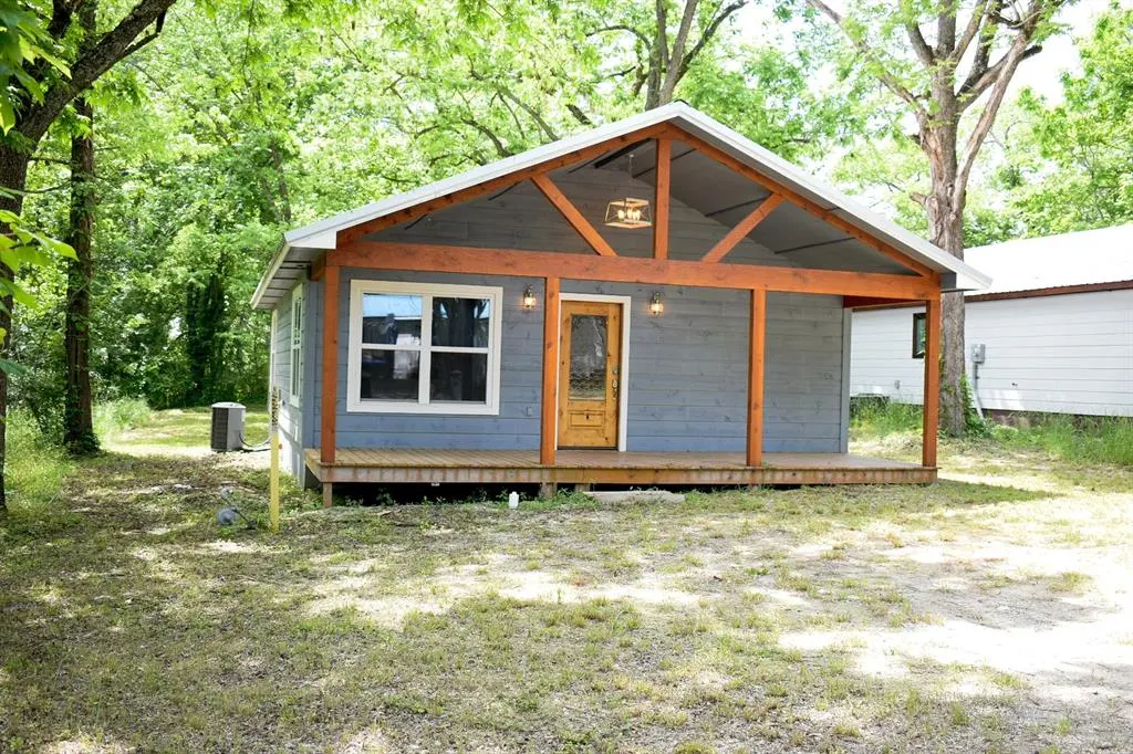 Photo 2 — 1007 Cambell Street, Broken Bow, OK 74728