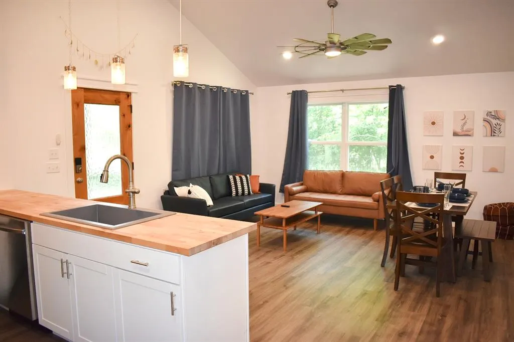 Photo 7 — 1007 Cambell Street, Broken Bow, OK 74728