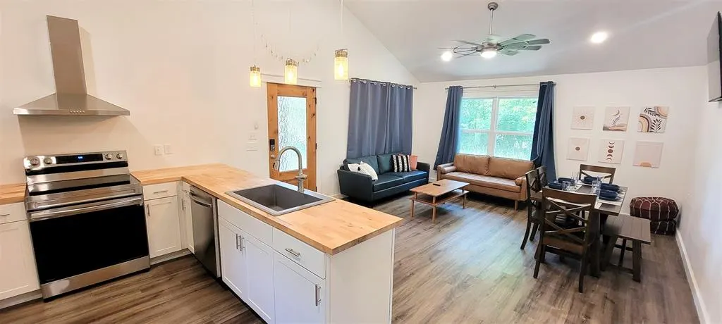 Photo 12 — 1007 Cambell Street, Broken Bow, OK 74728